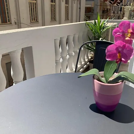 Hotiday Quiet Night 3* La Spezia